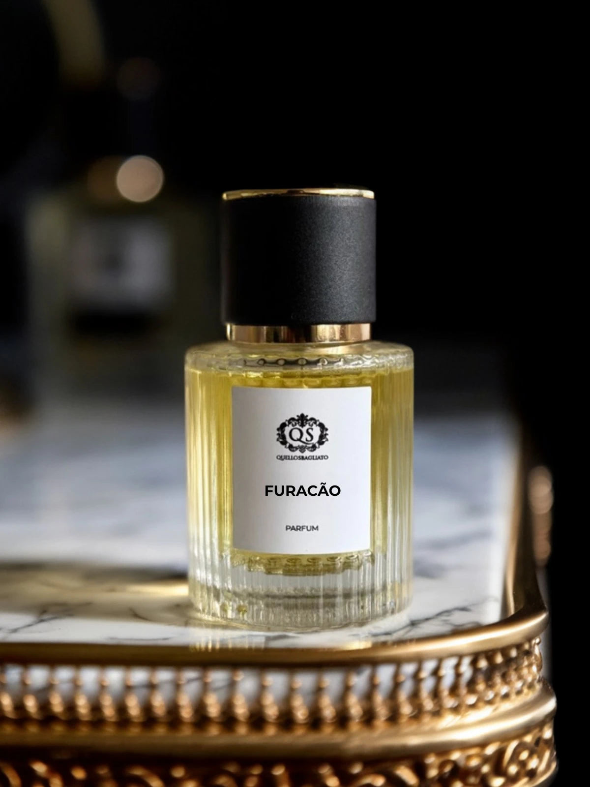 Furacão - profumo legnoso e speziato