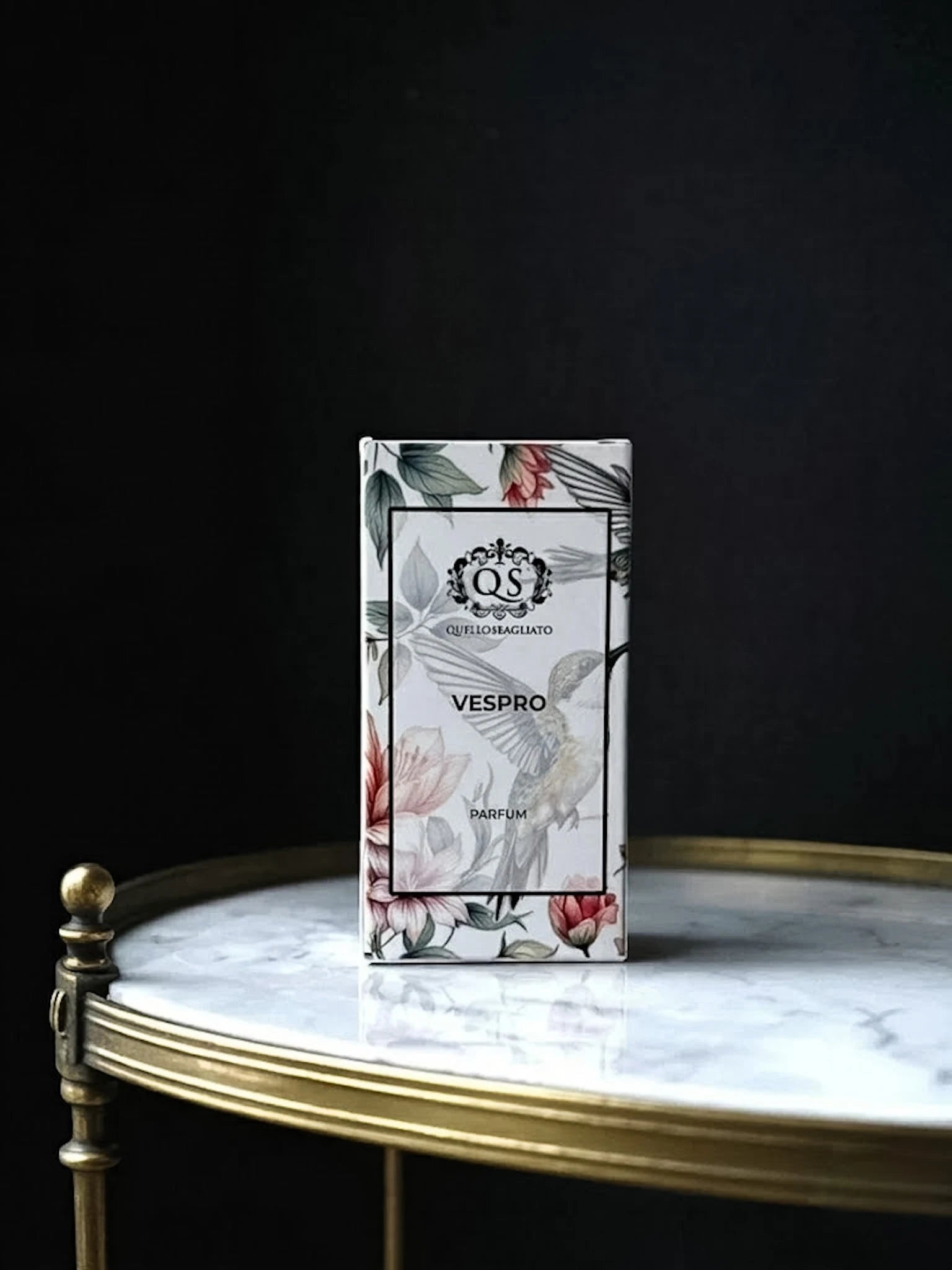Profumo di nicchia artigianale Vespro incensato resinoso Made in Italy