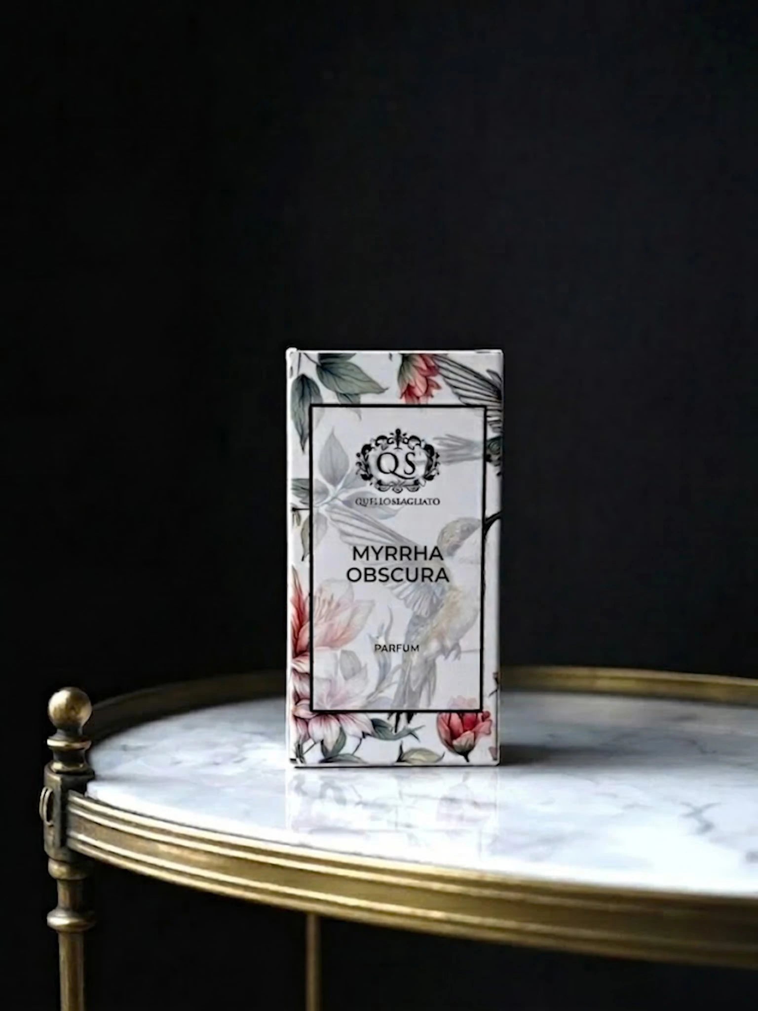 Profumo di nicchia artigianale Myrrha Obscura orientale resinoso Made in Italy